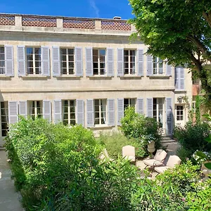https://le-clos-saluces.fr-provencehotel.com